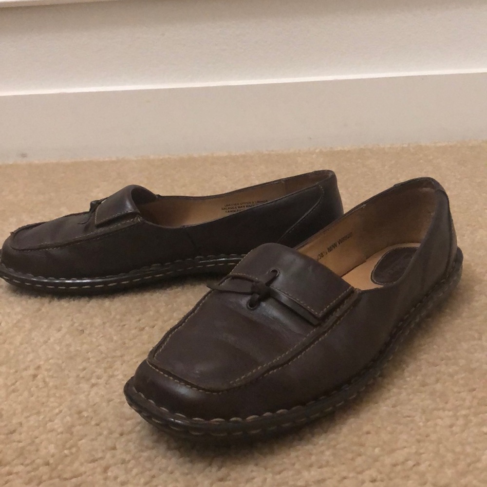 Born Handcrafted Leather Brown Shoes Size 7.5